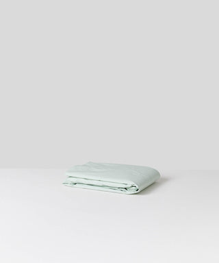 Light green organic cotton fitted sheet